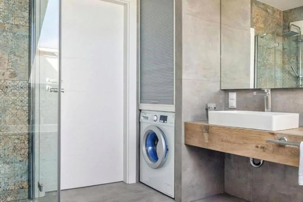 Close-Urban Chic - Great Location - Swietej Barbary Gdansk Apartment